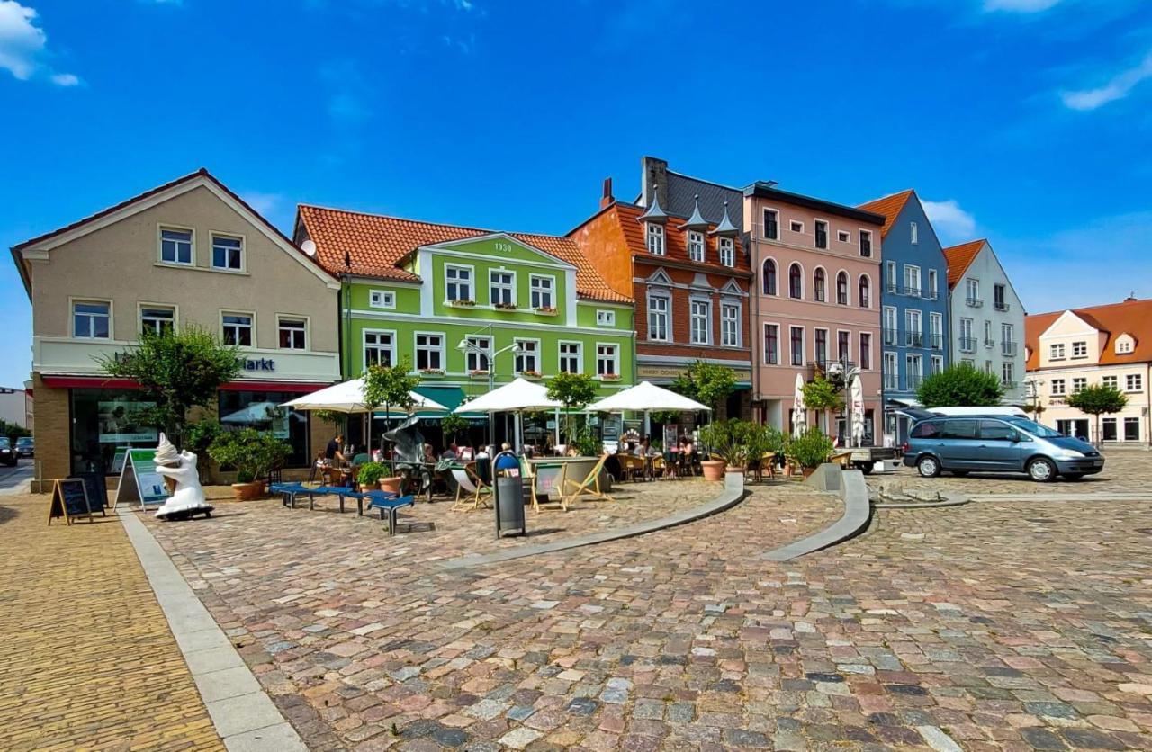 Anacapri Gaestehaus Le Havre Ueckermünde Exterior foto